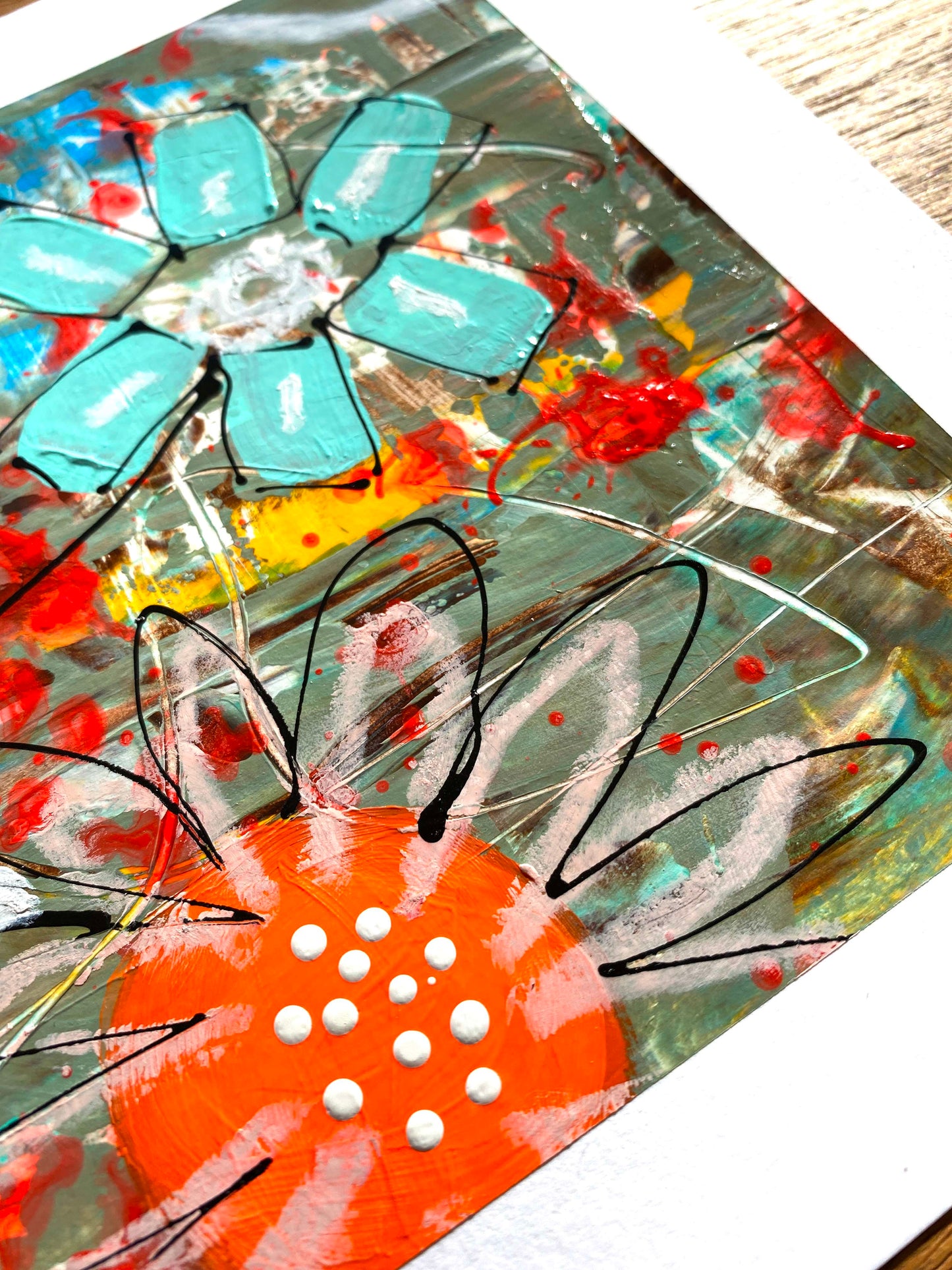 Petites Fleurs dans leur Vase Rayé - 2 - 25 x 20 cm