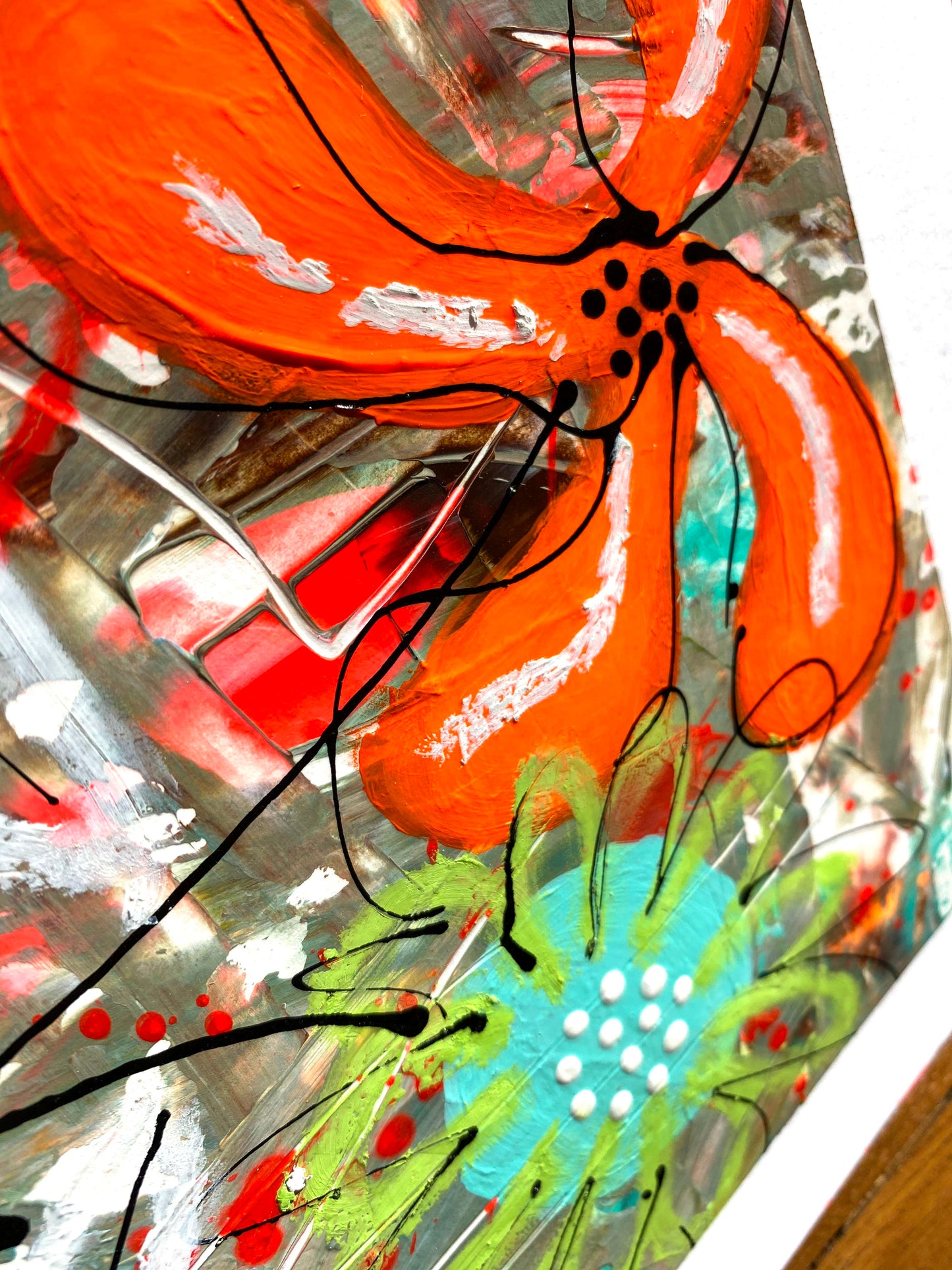 Petites Fleurs dans leur Vase Rayé - 1 - 25 x 20 cm